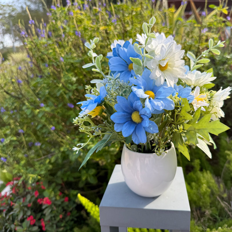 Arrangements floraux mixtes en pot