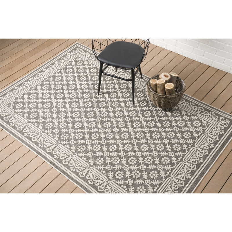 Tapis d'intérieur / extérieur Varner, Rectangle 5 pi 3 po x 7 pi 7 po
