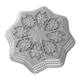 Nordic Ware Sweet Snowflakes Non-Stick Shortbread Cake Pan