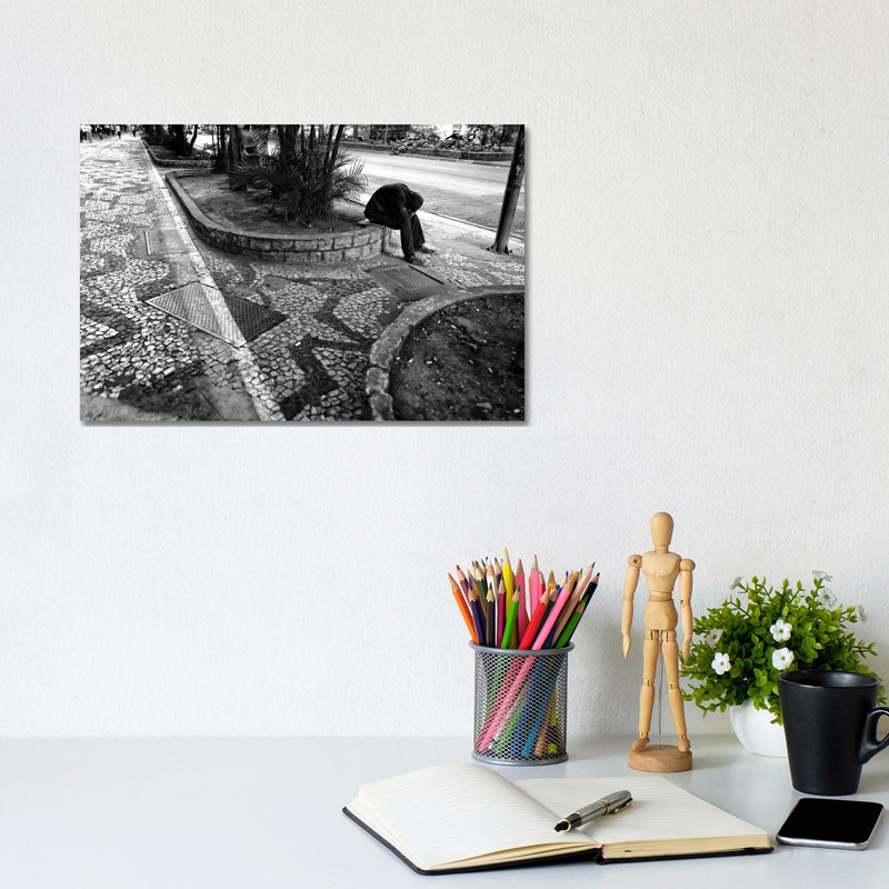 Street Photography Liv by Glauco Meneghelli - Wrapped Canvas Print, 20.32 cm H x 30.48 cm W