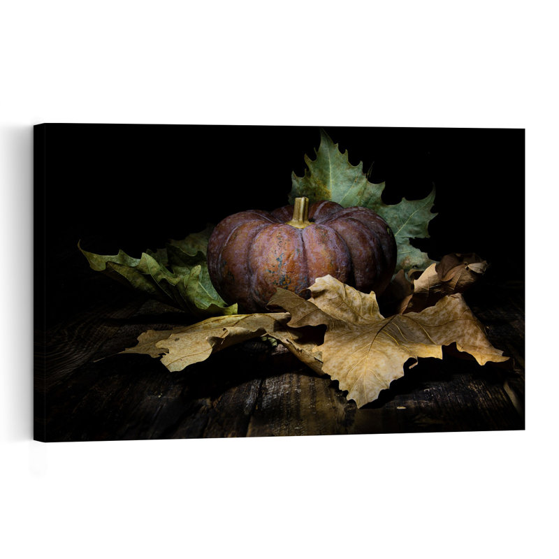 Affiche murale représentant un paysage d'automne rustique et vintage avec des citrouilles sombres et une citrouille.