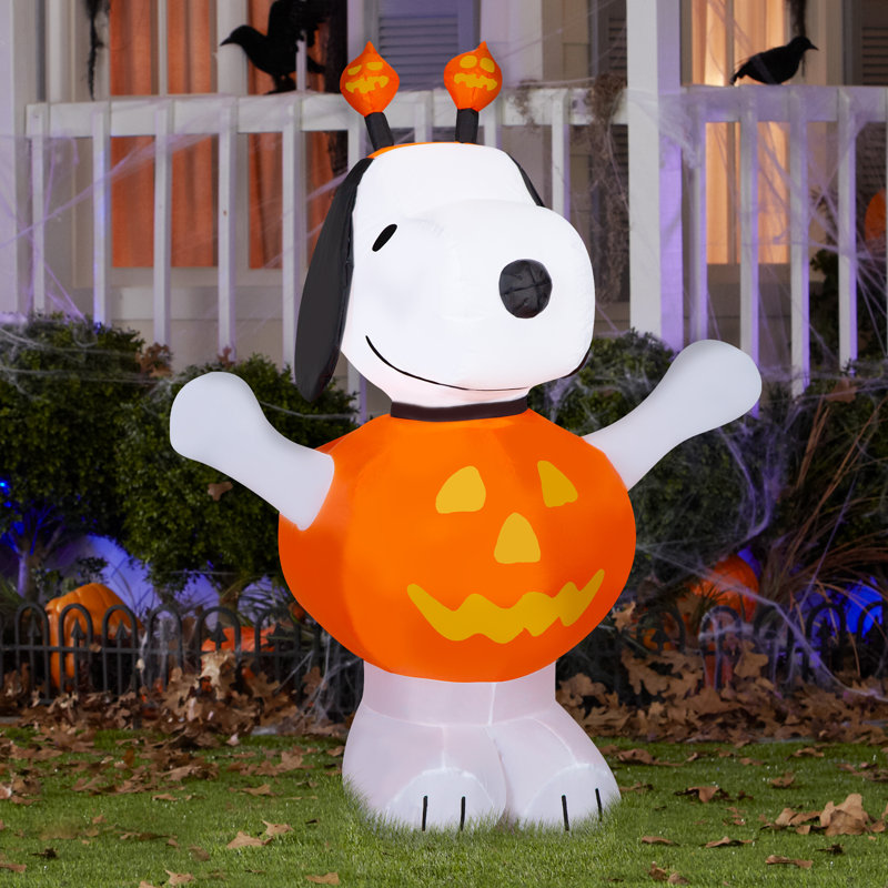 Snoopy Airblown en tenue citrouille
