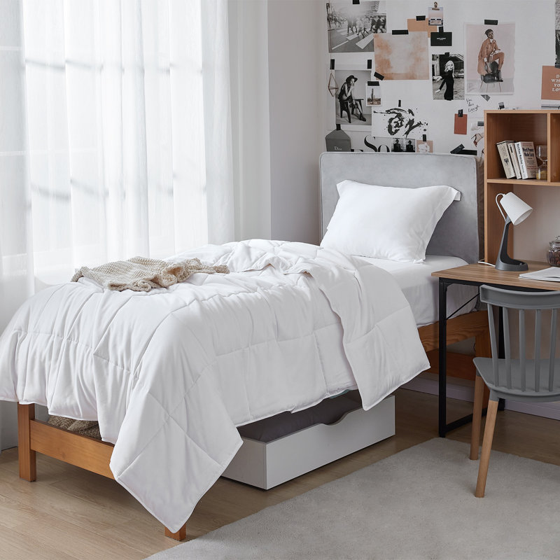 Cooling Lightweight Coma Inducer Oversized Comforter, White Meno, King Comforter + 2 King Shams