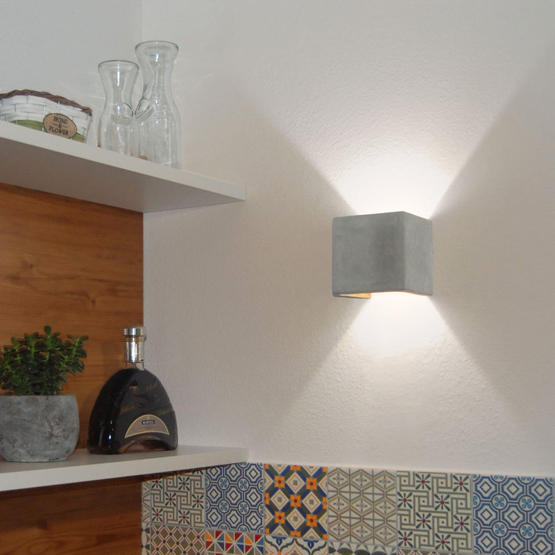 Plinth wall light in concrete gray