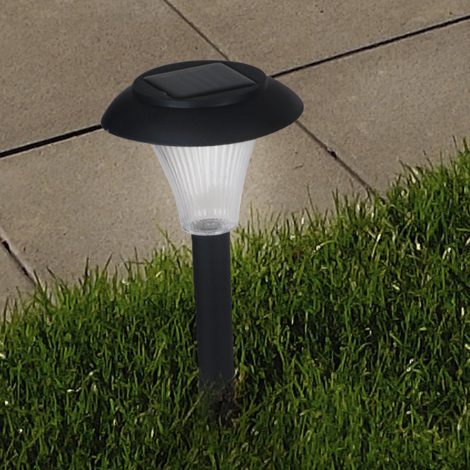 Low Voltage Solar Powered Integrated LED Pathway Light Pack