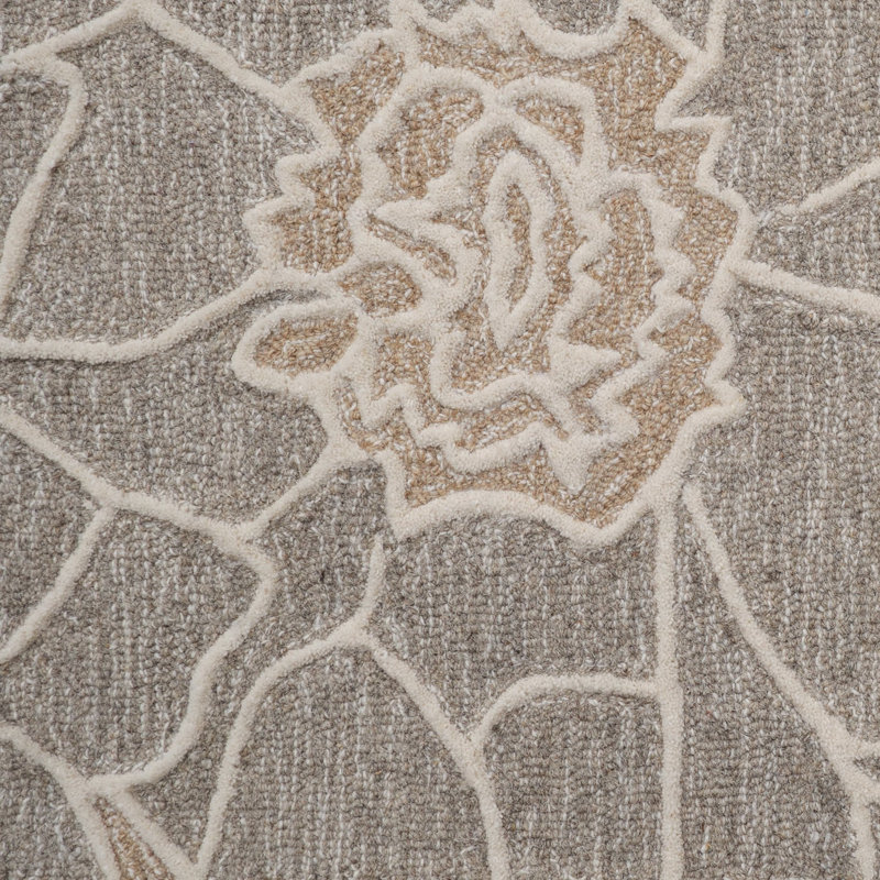 Corolla Floral Handmade Tufted Wool Natural/White Area Rug, Runner 2'3" x 8'