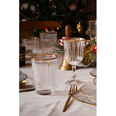 Ensemble de verres à vin élégants (4 pièces), doré et transparent, 3,2 x 3,2 x 6,3 pouces | 100% verre, capacité de 8,1 oz liq. Lavage à la main recommandé pour une utilisation durable, parfait pour recevoir et décorer la maison