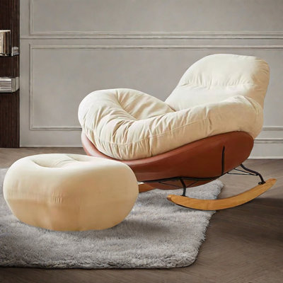 Chaise berçante crème en escargot