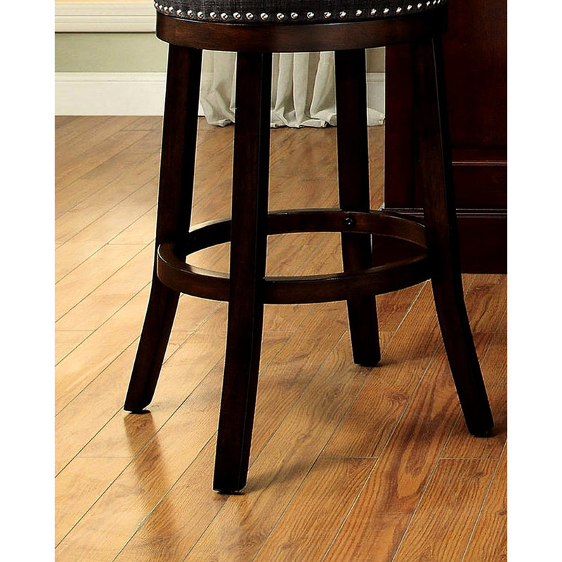 Tabourets de bar pivotants de 25 po avec tissu en chêne foncé / gris, style transitionnel, pieds en bois massif, garniture cloutée dans la cuisine, chaises de 25 po 2 pièces, aspect contemporain, rembourrage en chêne et en tissu gris, pieds pour l'espace