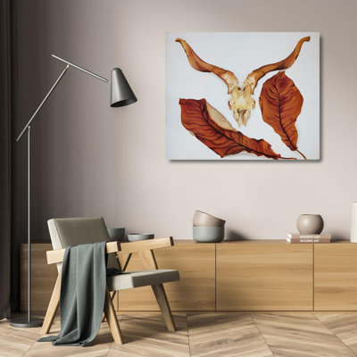 Ram's Skull avec feuilles brunes