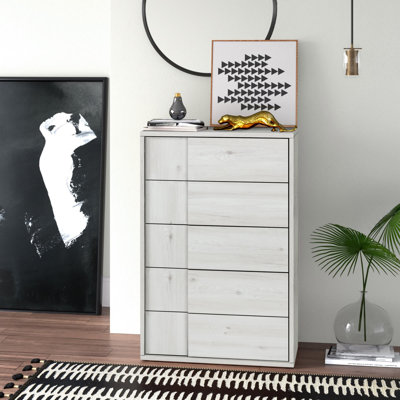 Amanda 33.4'' W 5 - Drawer Dresser