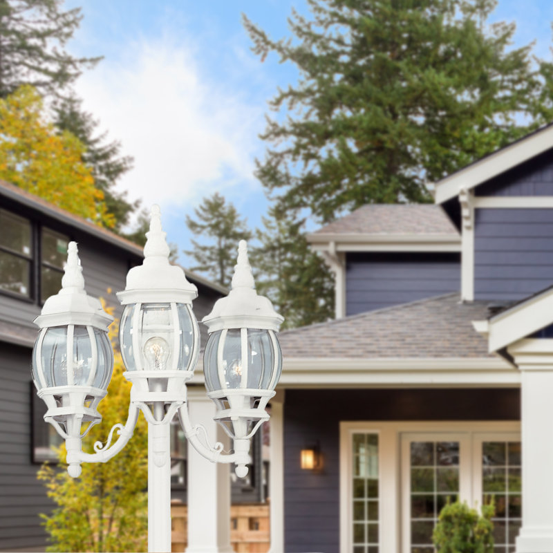 Lampadaire câblé à trois lumières de H 84,5 po Zimmermann, Blanc
