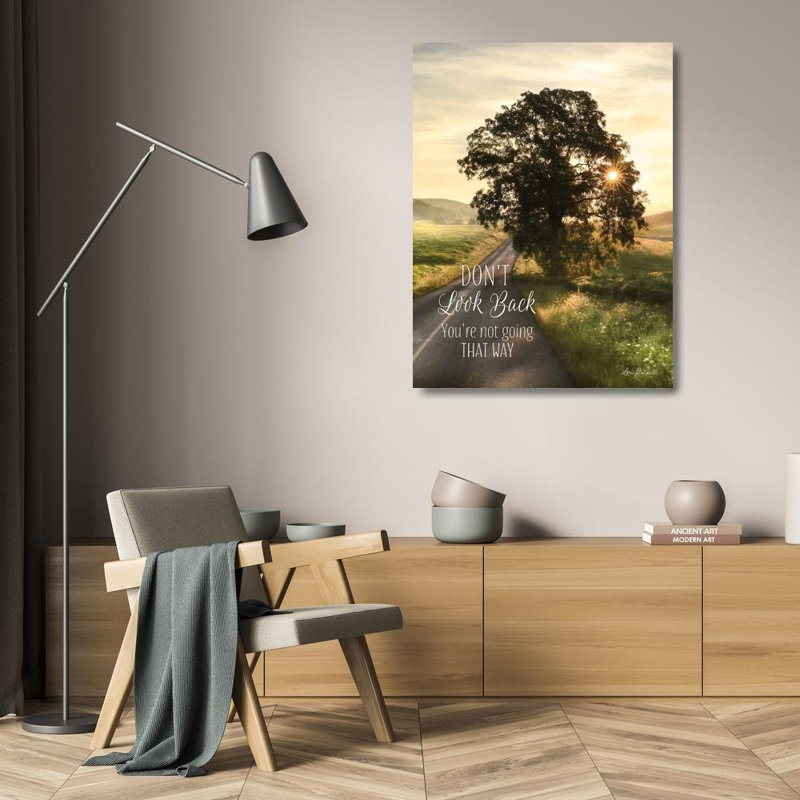 «Red Barrel Studio® Deiter, Lori», art sur toile tendue sous le titre «Dont Look Back», H 24 po x l 19 po