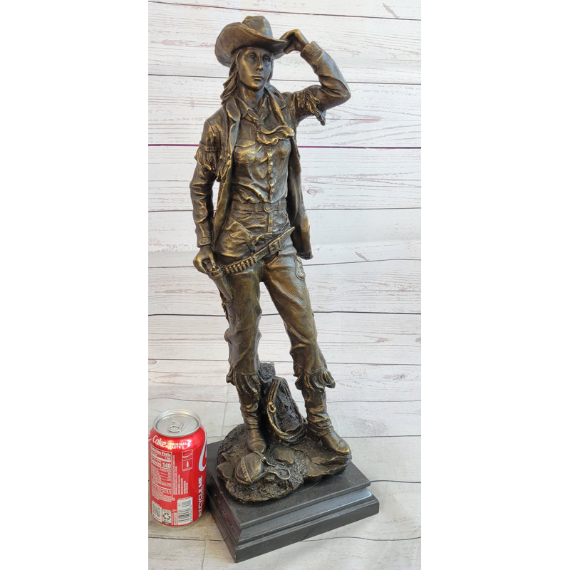 Figurines et sculptures Tyrique