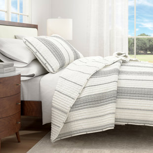Striped Farmhouse Reversible Quilt Set with Shams
