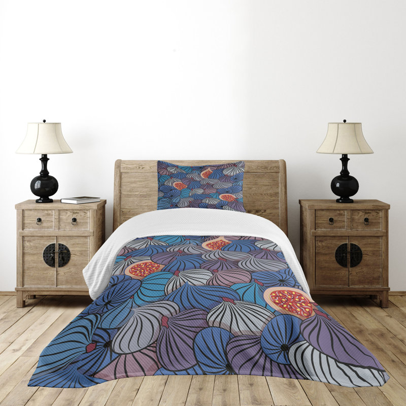 Gray and Blue Fig Pattern Twin Quilted Bedspread Set