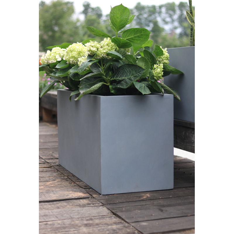 Boîte à fleurs en composite Gainford, Gris, H 19,5 po x l 39 po x P 16 po