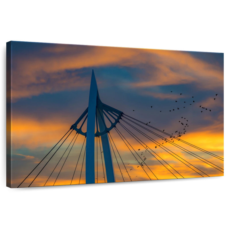 Keesha, gardien du pont des plaines au coucher du soleil