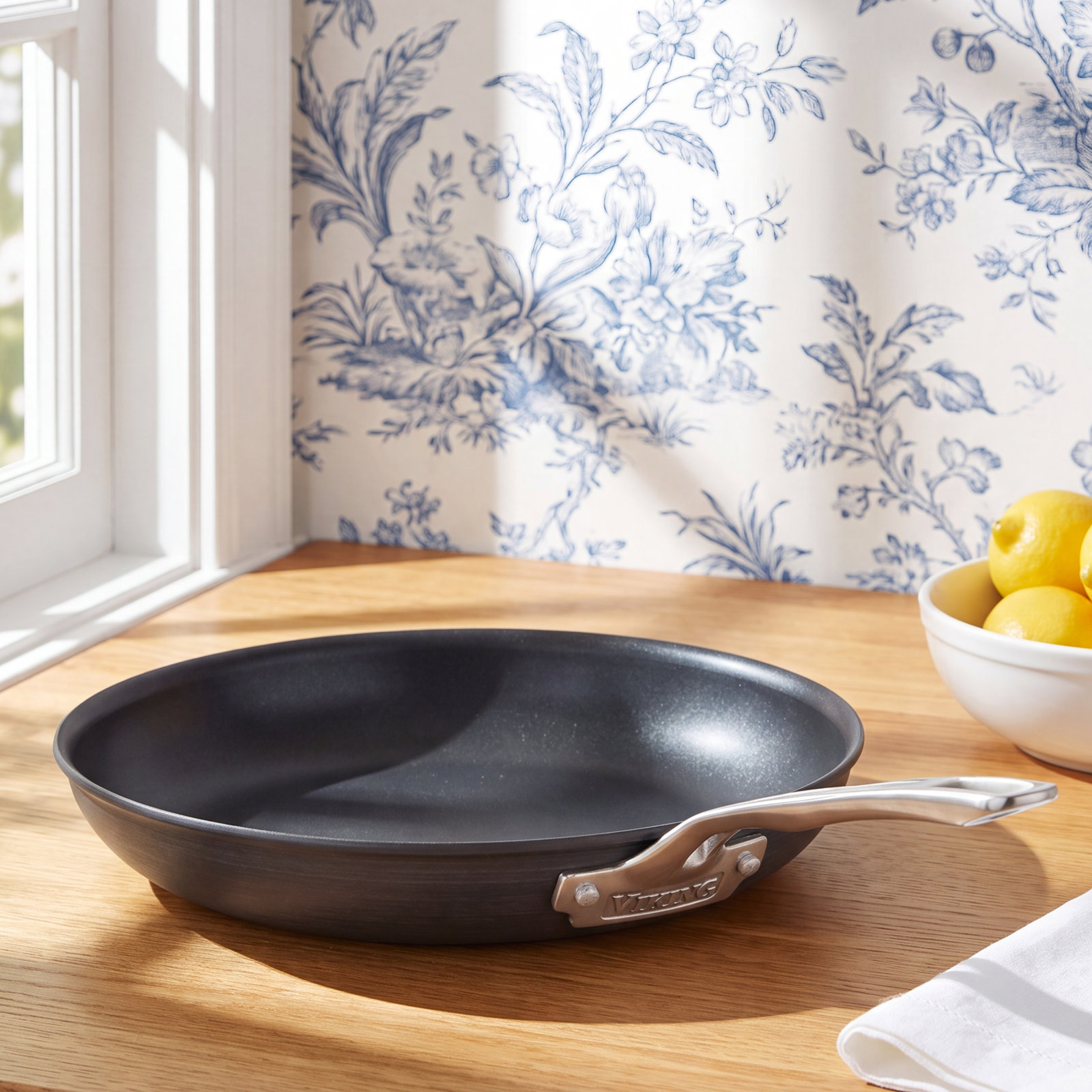 Viking Hard-Anodized 3-Piece Fry Pan Set