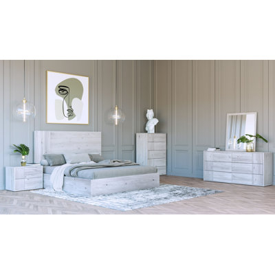 Bernhardiene Piece Bedroom Set