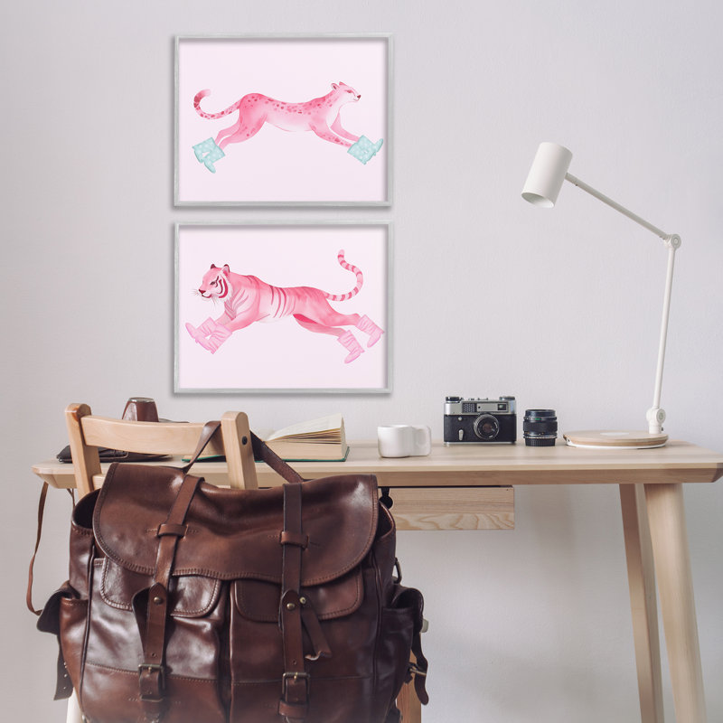 «Sprinting Jungle Animals in bottes», ensemble de 2 giclées par Daphne Polselli, Estampe numérique Farmhouse
