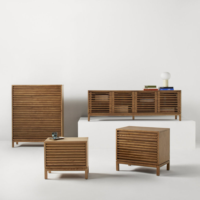Finnian 42'' W 5 - Drawer Dresser, Walnut