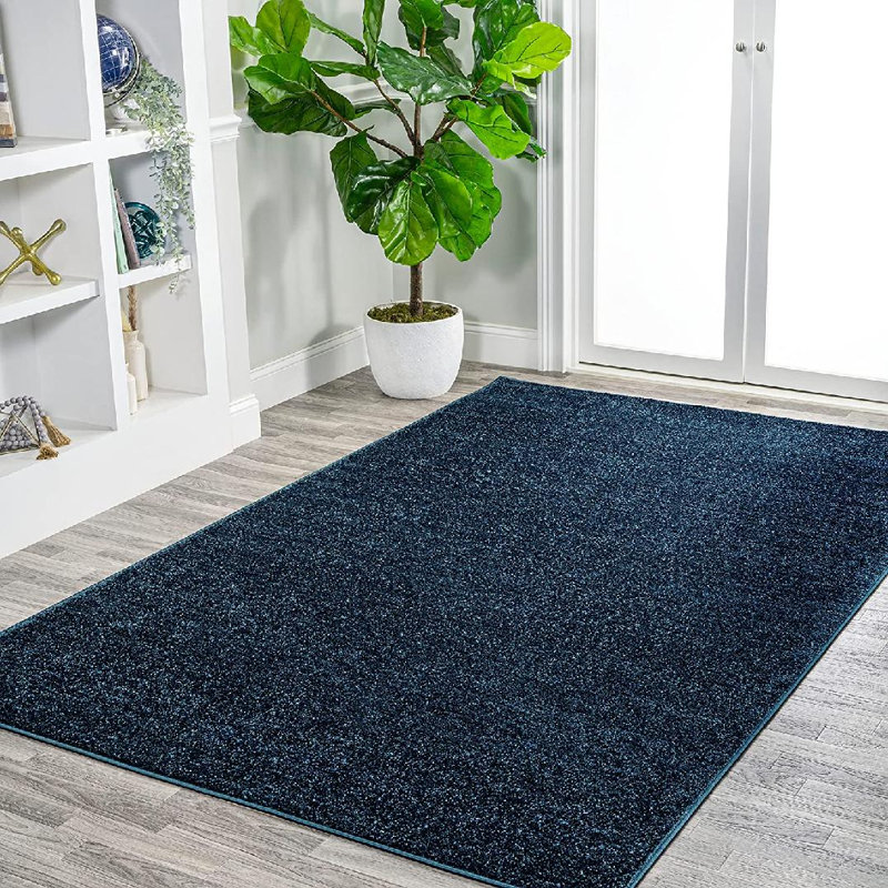 Tapis uni bleu marine en polypropylène tressé à la machine, Rectangle 5 pi x 8 pi