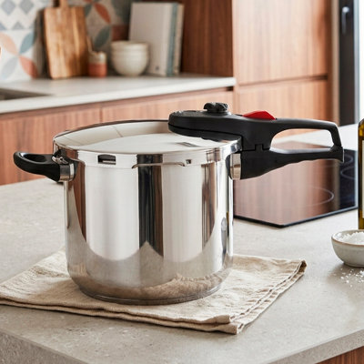 Magefesa Practika Plus Stainless Steel Pressure Cooker Set, 4.2 & 6.3 Quart, Works on All Stovetops, Induction-Compatible, Encapsulated Diffuser Bottom, 5 Safety Systems