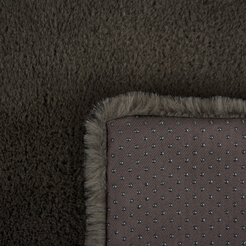 Tapis en fausse fourrure Kerner, Brun, Très très grand (l 42 po x P 27 po x H 2 po)