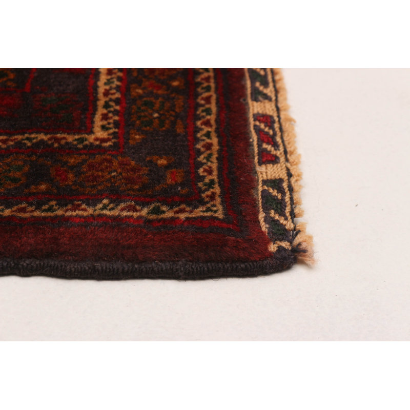 Tapis bleu marine Teimani 3 pi 7 po x 6 pi 3 po