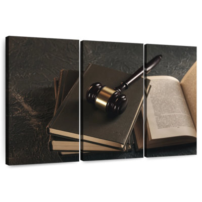 Piles à livres Alcaraz Law