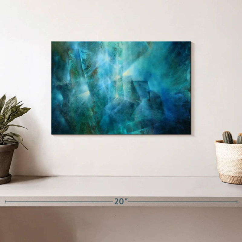 Avery Emerald, 8" H x 12" W
