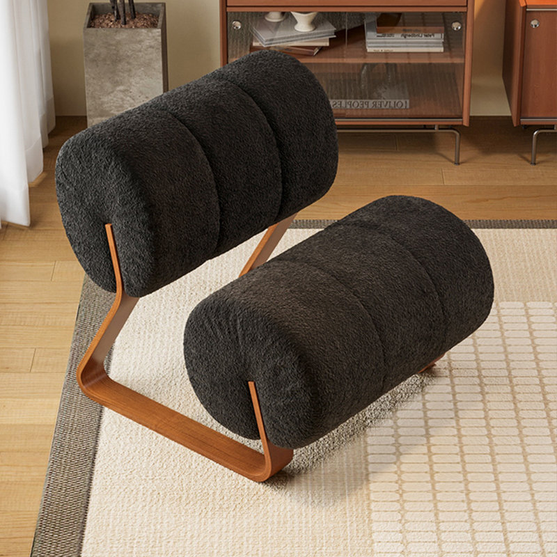 Chaise de loisirs créative simple., Chenille noir