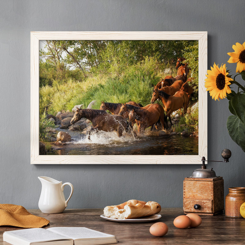 Sunlit Horses IV, reproduction d'art sur toile encadrée, Cadre blanc, H 18 po x l 26 po x P 1,5 po