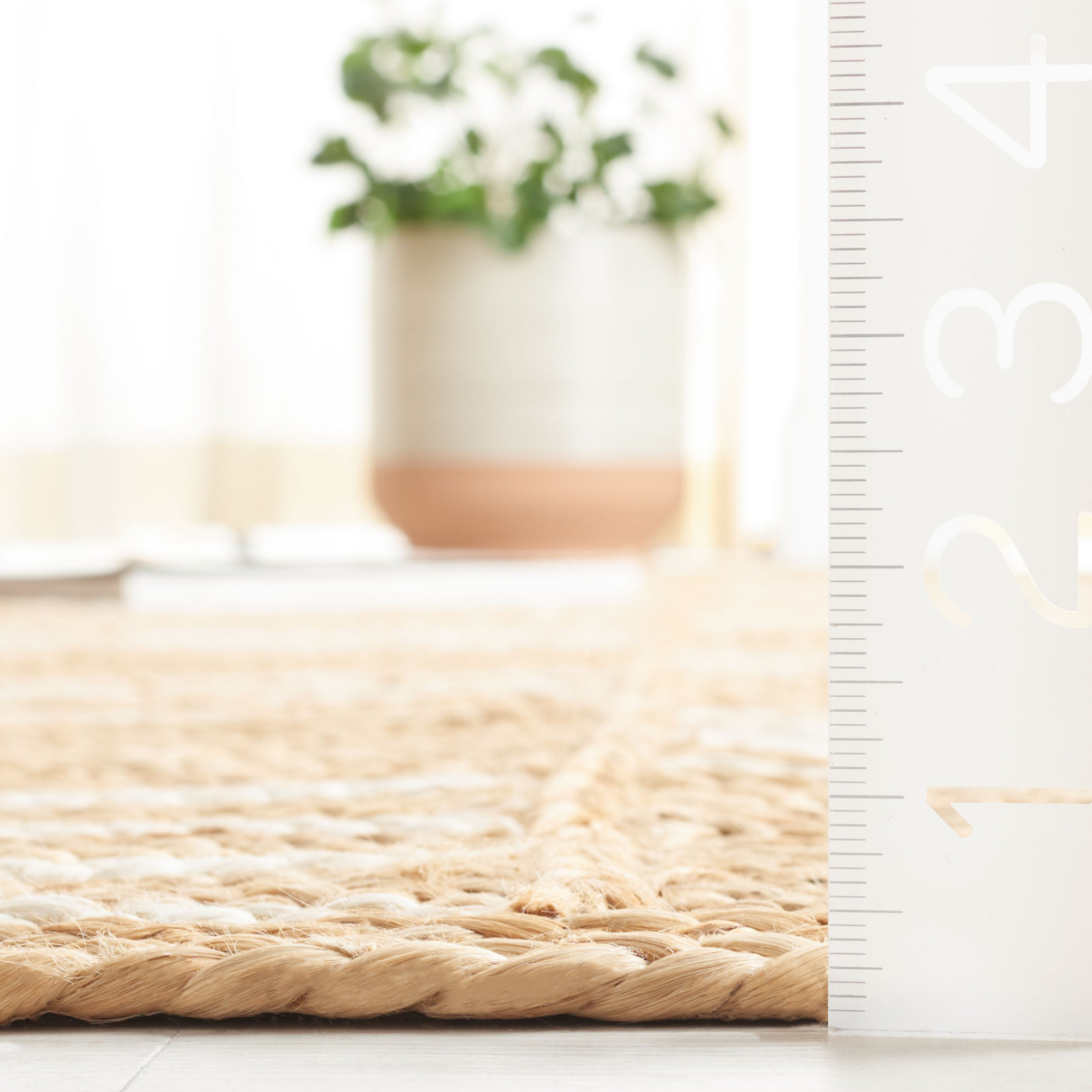 Esmarie Handmade Jute / Sisal Natural / Ivory Rug, Rectangle 3' x 5'