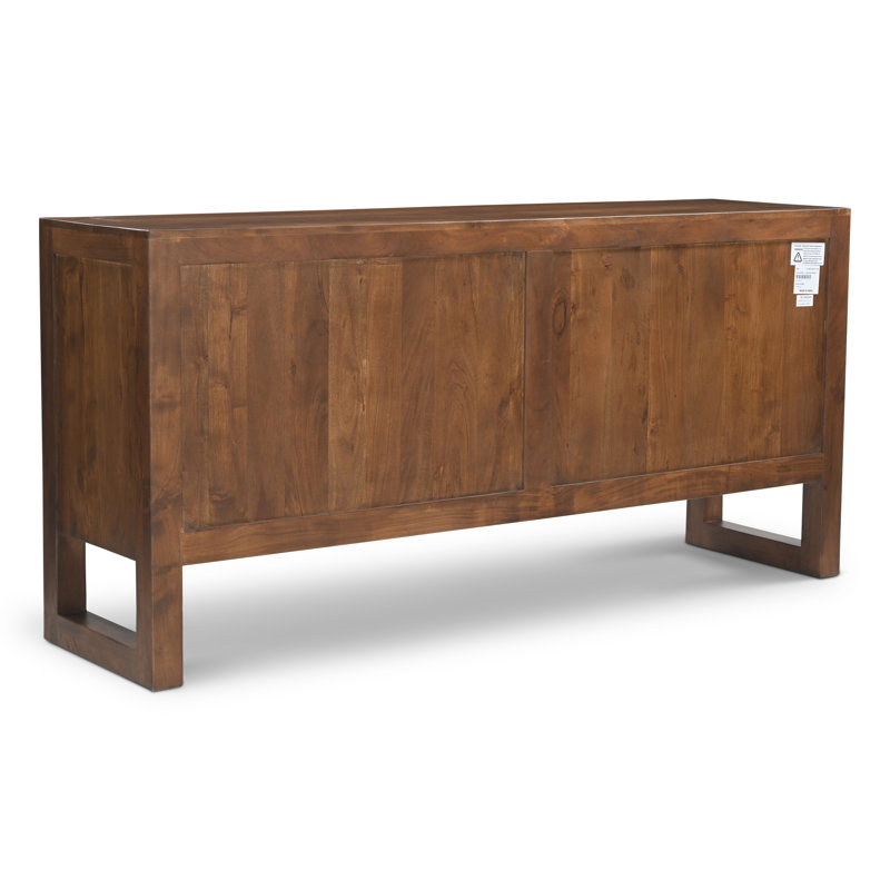 Brooks Buffet, Americano
