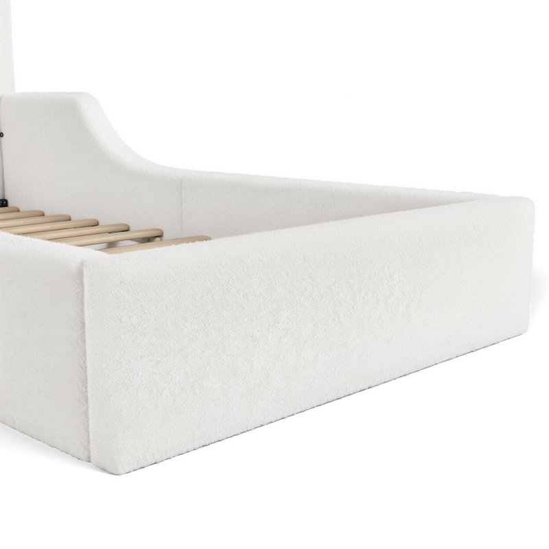 Lit de sol double Teddy, recouvert de tissu, cadre de lit pour enfant bas avec tête de lit festonnée. Blanc, White