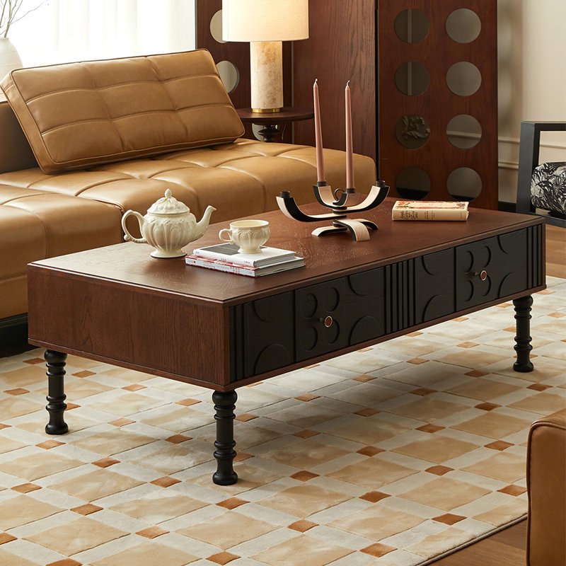 Table basse de style rétro classique français