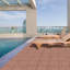 Ensemble de 20 tuiles de terrasse en bois et plastique composites, les terrasses en composite durable résistent à la rouille, à l'eau, aux intempéries, faciles à bricoler et à entretenir, idéales pour les patios, les balcons, les toits, la couleur acajou-116657780