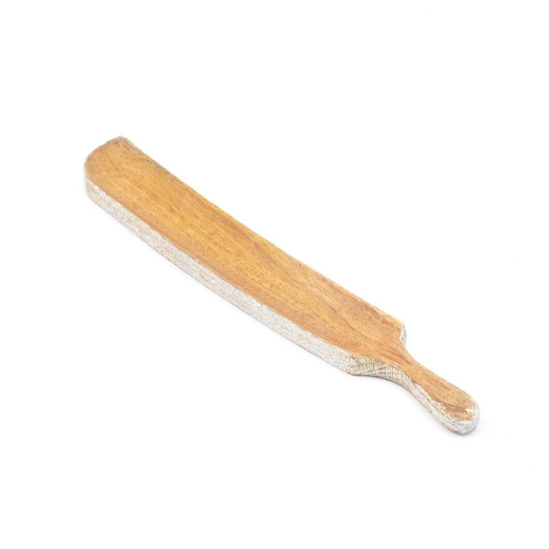 Planche à pain en bois fabriquée à la main - 18 po x 2,5 po, élégance rustique pour le service et la présentation, parfaite pour les fromages artisanaux et les pains