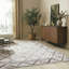 Tapis à motif géométrique beige Thambiah-304307624
