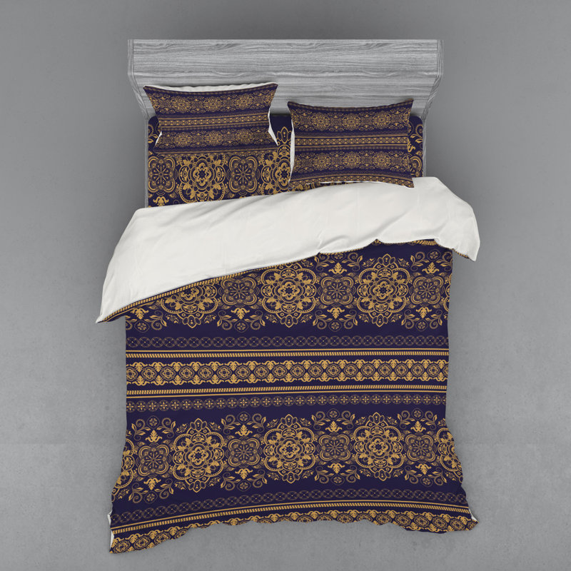 Traditional Polyester Floral Duvet Cover, Queen Duvet Cover + 3 Additional Pieces