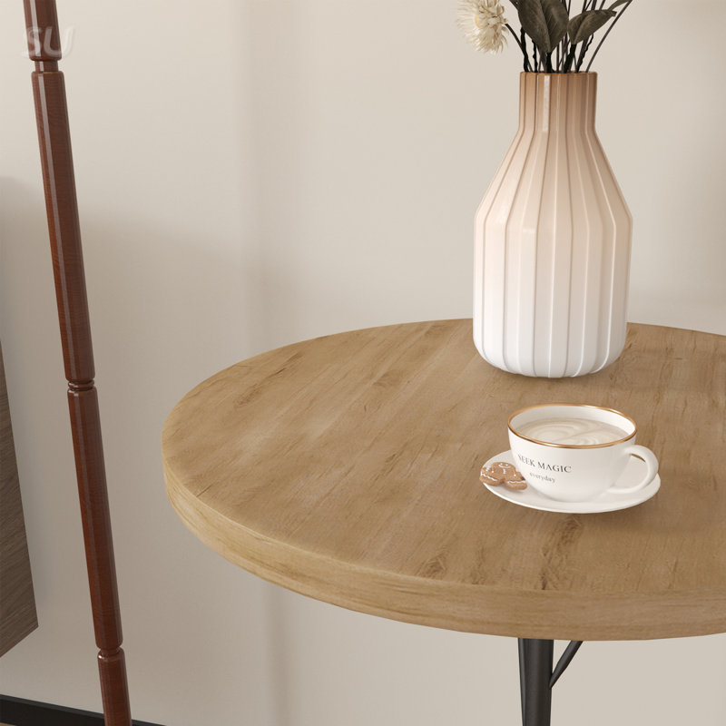 Table d'appoint ronde avec une conception unique de branches d'arbres et d'oiseaux, idéale pour les petits espaces et les salons modernes