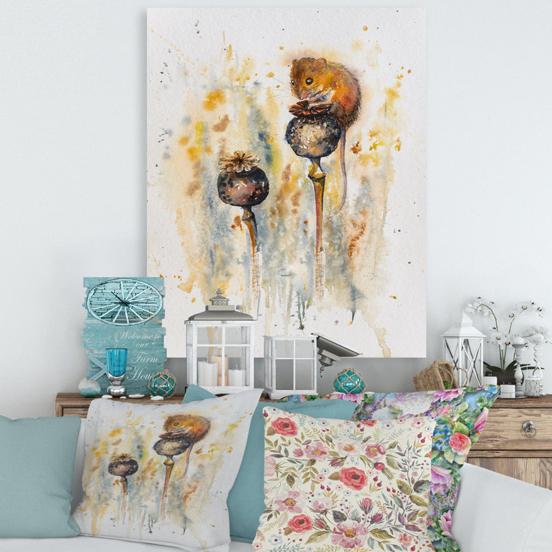 Souris assise sur des coquelicots - Peinture sur toile, H 32 po x l 16 po x P 1 po, Toile tendue