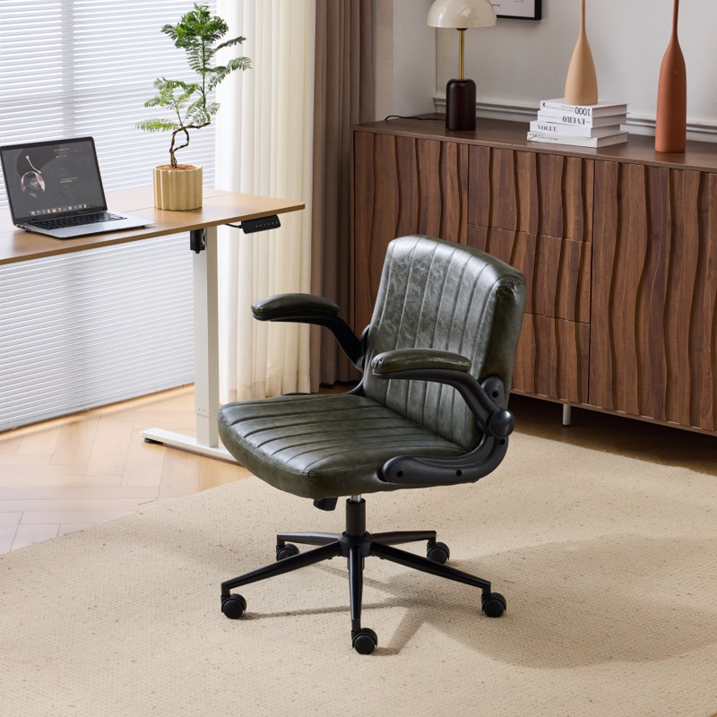 Chaise pivotante en cuir huilé avec accoudoirs rabattables, Vert foncé