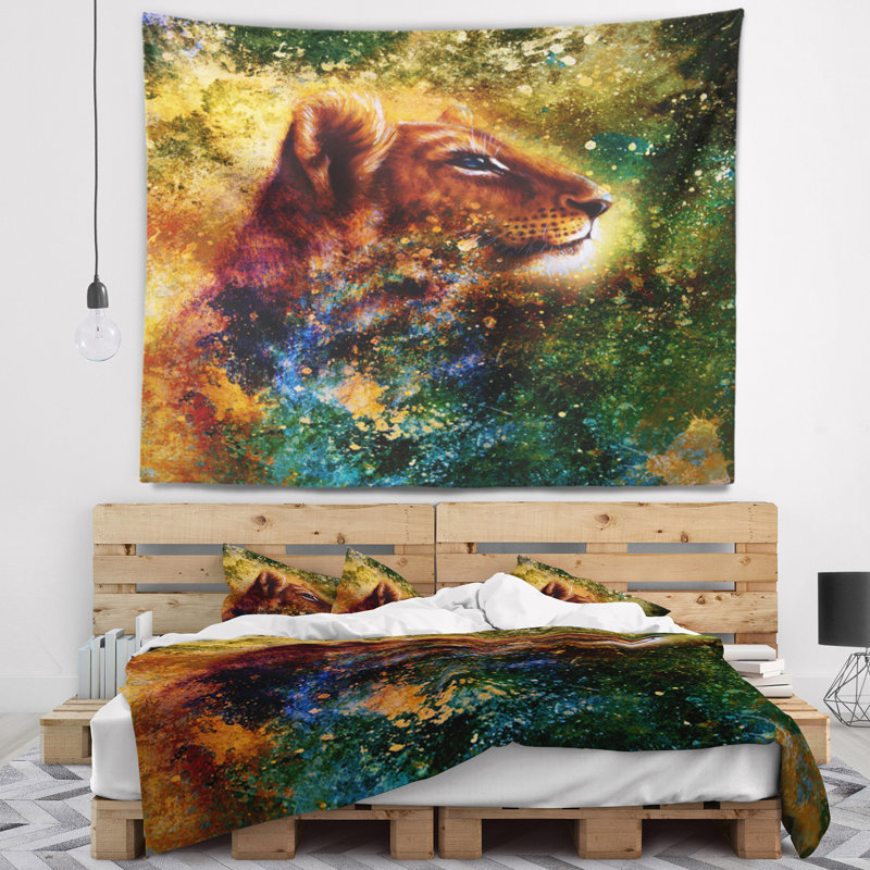 Tapisserie lion cub réfléchie Animal, H 32 po x l 39 po