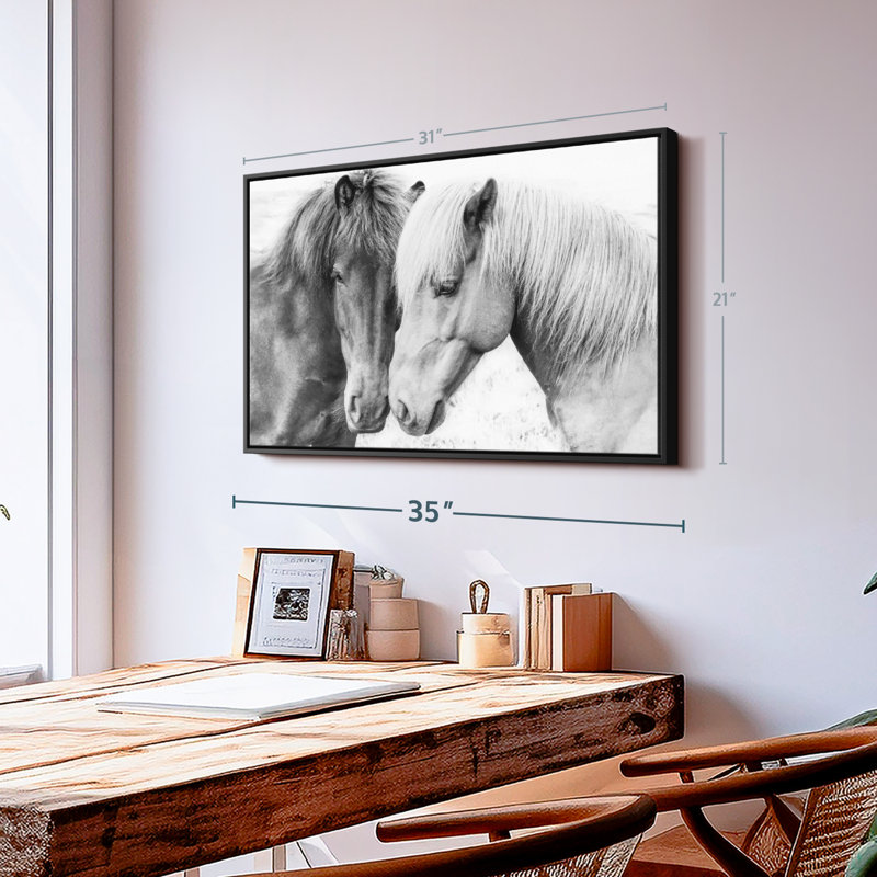 Animal «Sweet Horse Love», H 31 po x l 21 po