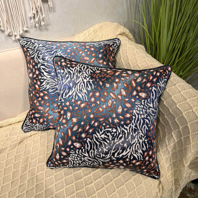 Jacquard Pattern Animal Print Pillow Cover