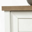 Armoire de rangement avec tablette de rangement ouverte et deux tablettes réglables