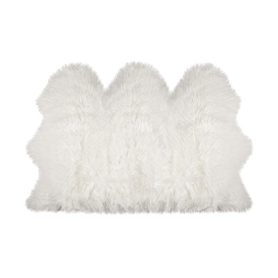 Novelty Jeison Acrylic Area Rug in White
